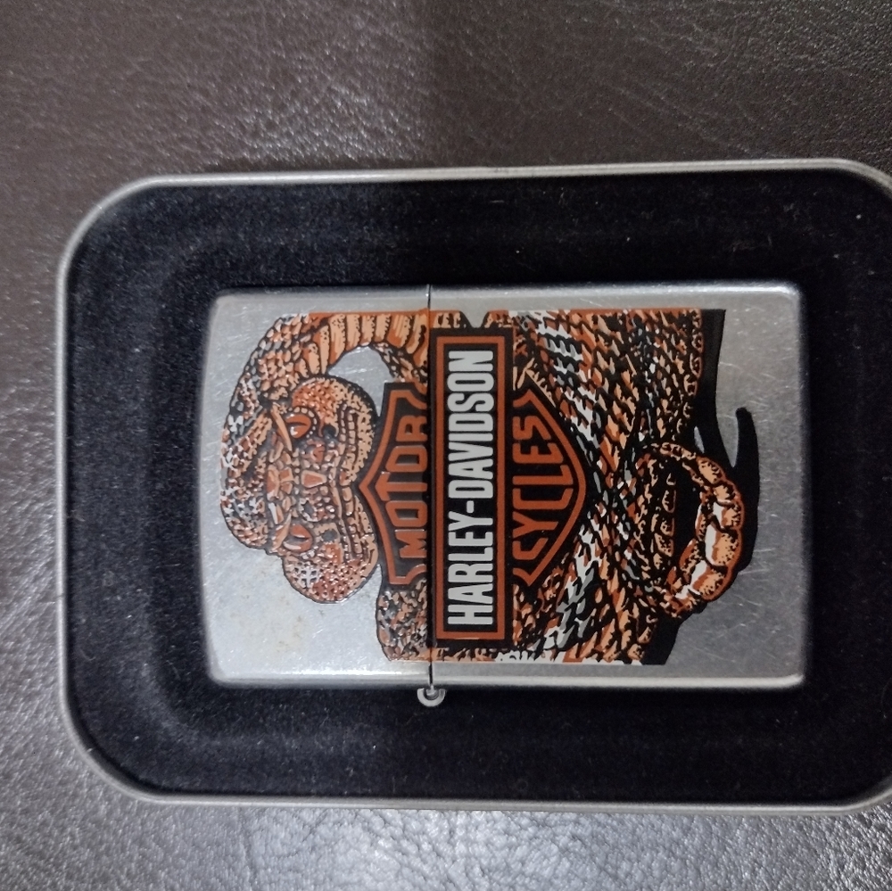 Harley Davidson Zippo in Lighter